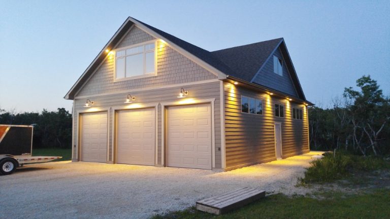 Gooseneck Barn Lights Offer Superior Downlighting For